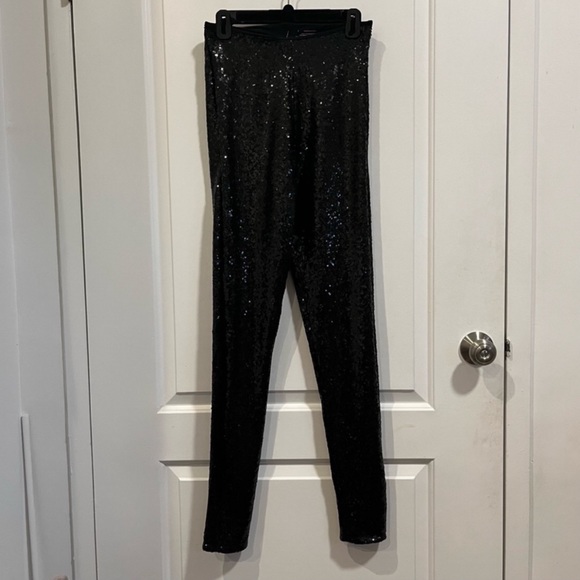 Commando Sequin Leggings in Color Black - Picture 6 of 7